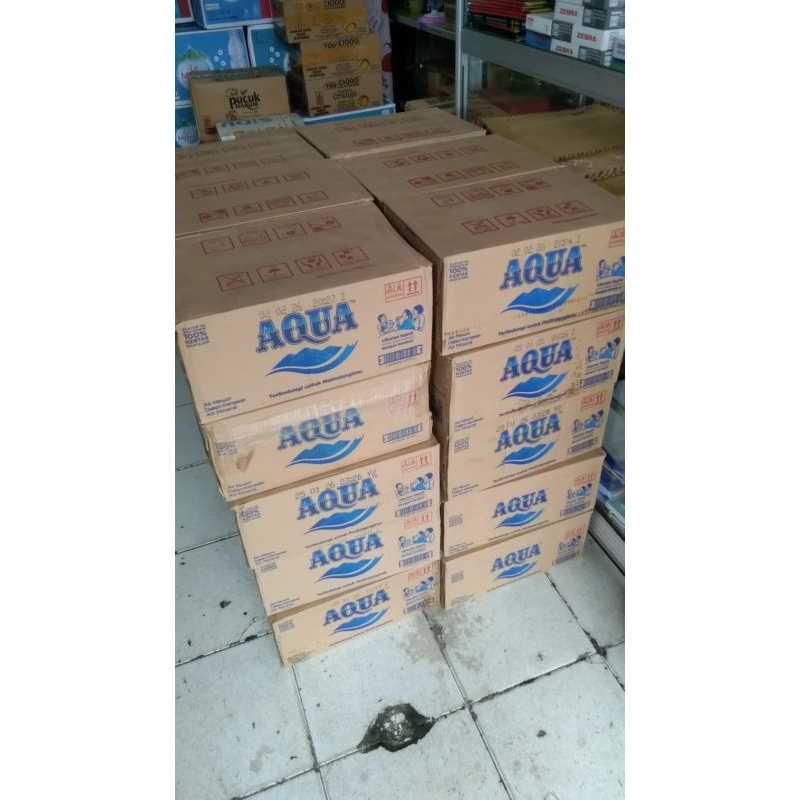 

Toko Oryza,Aqua Mini, air mineral/air minum dalam kemasan Aqua 330 ml