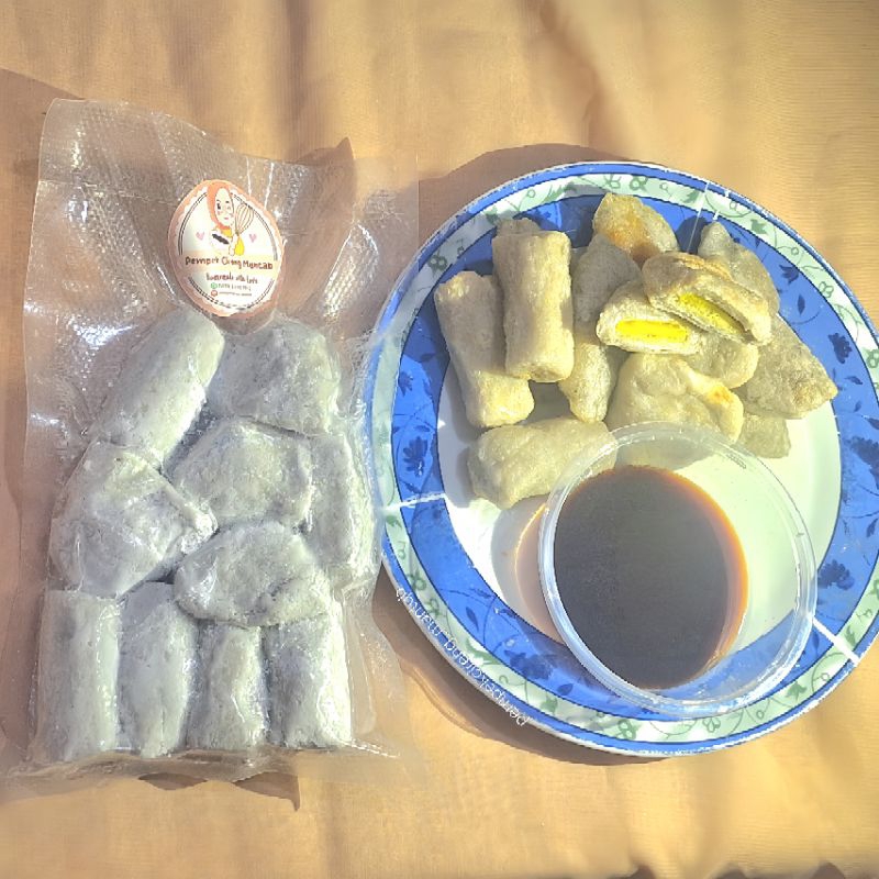 

PEMPEK PALEMBANG PEMPEK DOS ISI 10