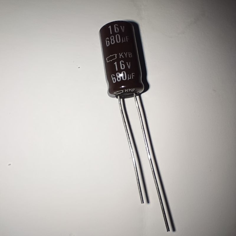 ELCO ELKO KAPASITOR 16V 680UF