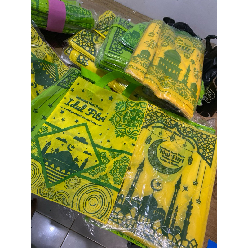 

tas idul fitri/godiebag lebaran harga satuan uk 30x40sablon2sisi