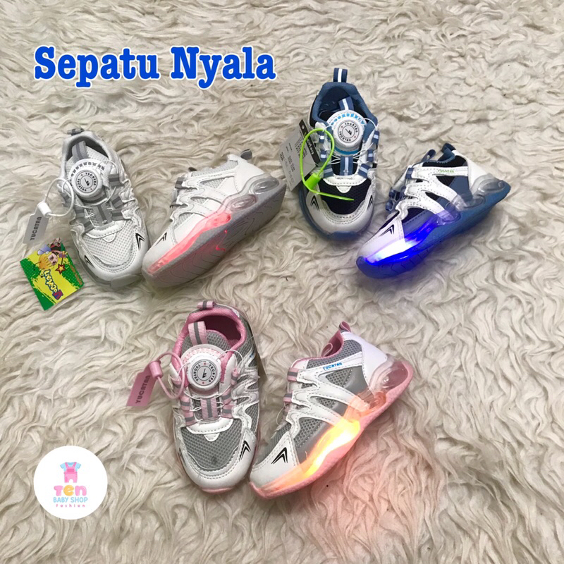 Sepatu Lampu Nyala Anak usia 1 - 6 tahun Laki-laki & Perempuan Sports Sneakers Baby Millioner Import