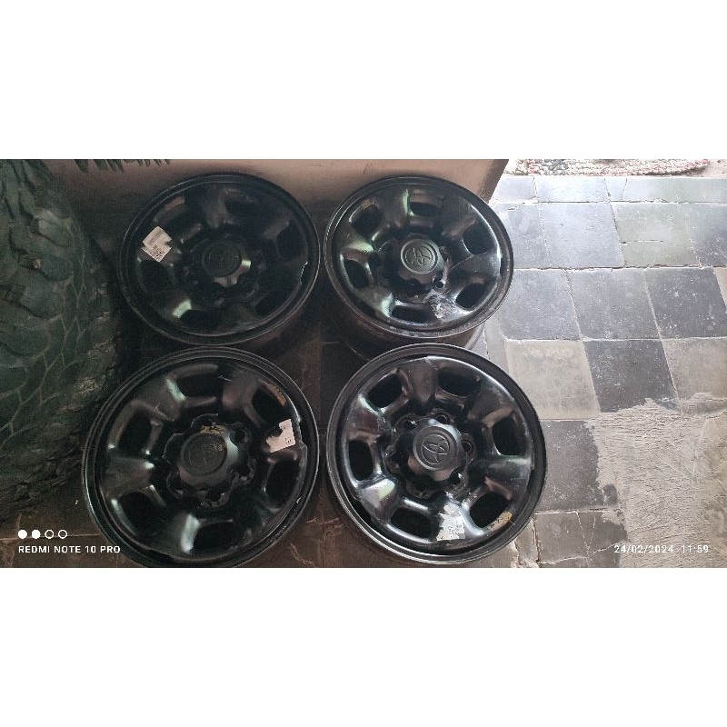 Velg Kaleng Ori Copotan Toyota Hilux Vigo 2013