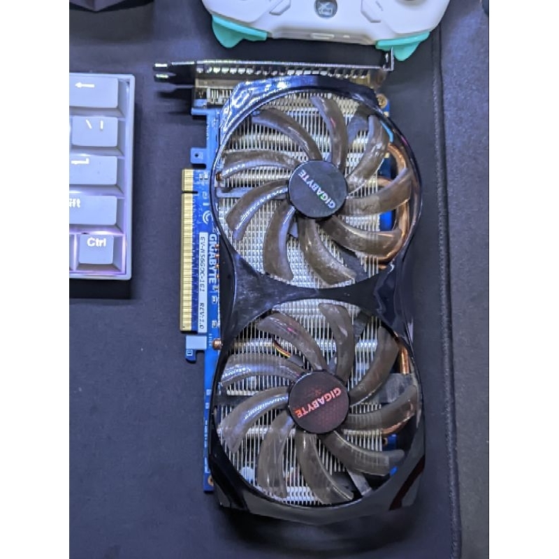 GIGABYTE WINDFORCE GTX560  GDDR5