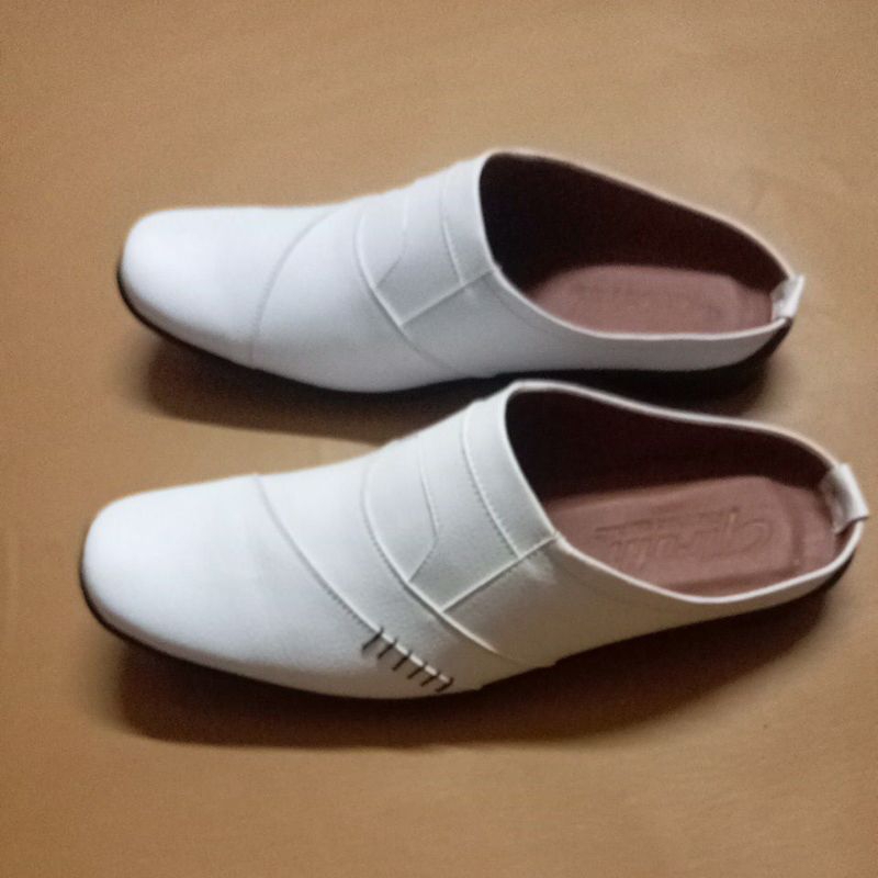 Slop bustong pria slempang putih pria