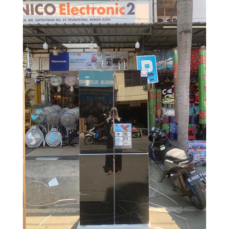 Kulkas Side By Side GEA 4 pintu G4D-404 inverter