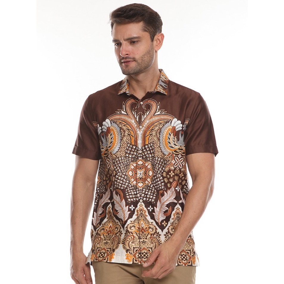 Hot Product  MOC Kemeja Batik Lengan Pendek Pria Modern Fit SHARPAKABROWN