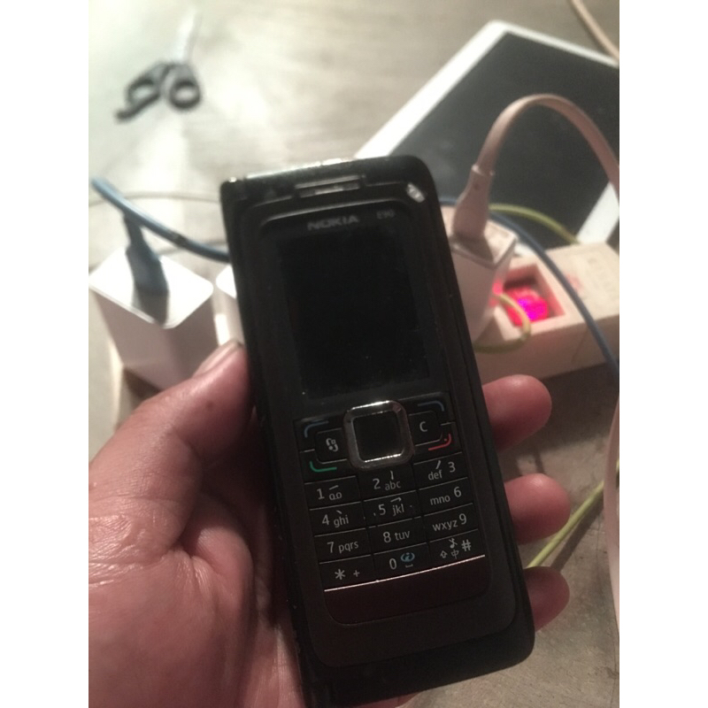 nokia e90 bahan
