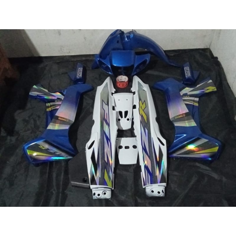 striping fiz r biru hologram baru