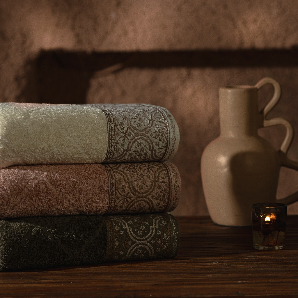 Howel and Co - Seraphine (Couple Towel)