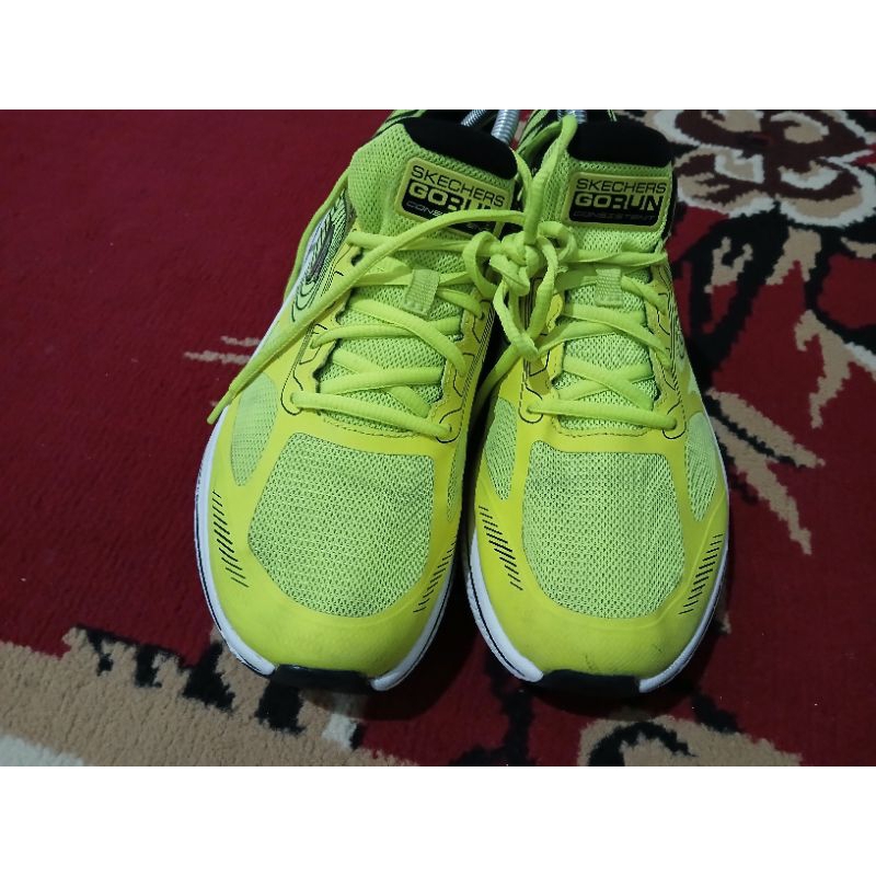 SKECHERS GORUN KONSISTENT