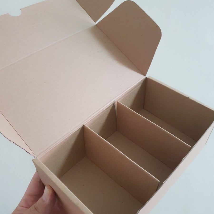 

(5 pcs) kardus kalneg 350 ml sekat 3 box corrugated sekat 3 dus hampers sekat 3