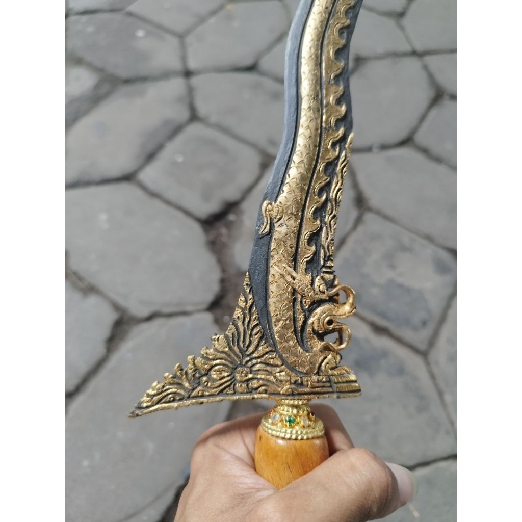 Keris Kamardikan Naga Liong luk 9 pamor Keleng