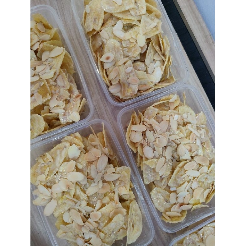 

Keripik pisang Cheese Almond / Keripik pisang keju almond/ keripik pisang