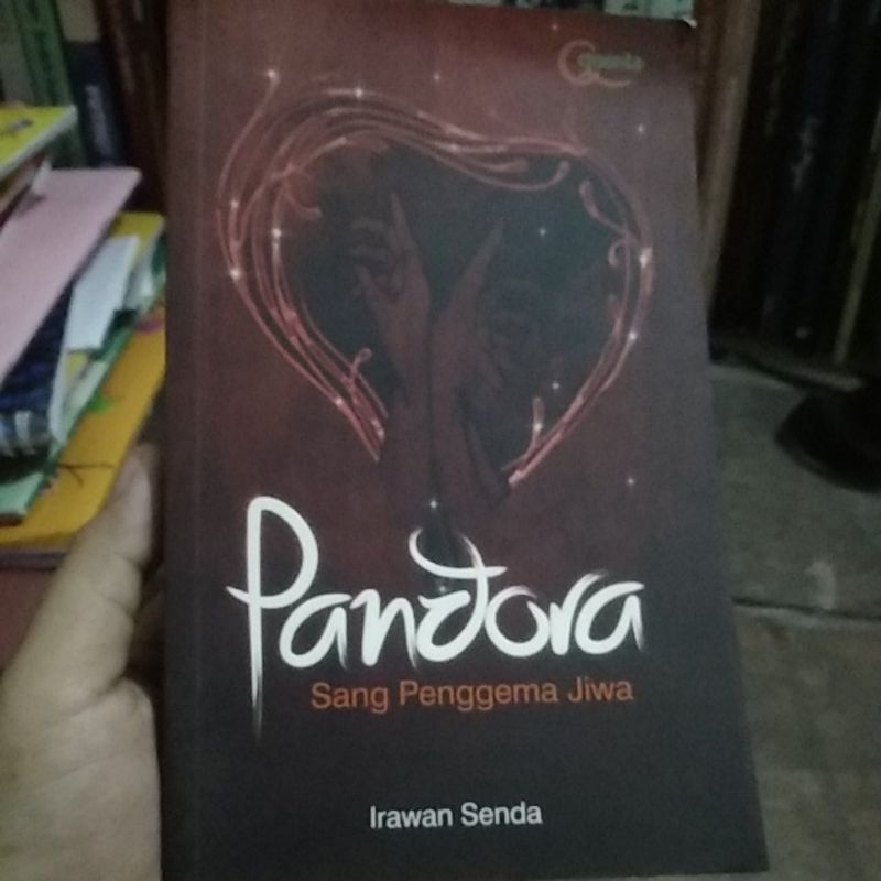 PRELOVED BUKU | Pandora | Original | Novel