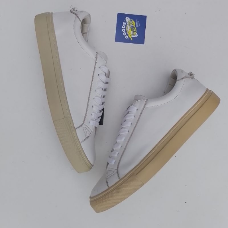 Sepatu Sneakers Givenchy Paris 17