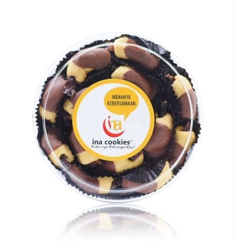 

Kue Kering Lebaran Ina Cookies Coklat Mede