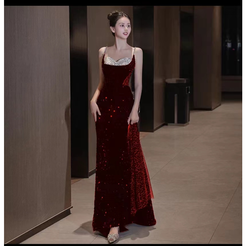 Gaun tali ikat merah gaun ekor payet gaun pesta ulang tahun gaun dewasa