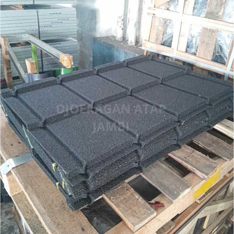 Genteng Metal Minimalis 2x4 Hitam Pasir / Hitam Dop Sakura Satria Roof