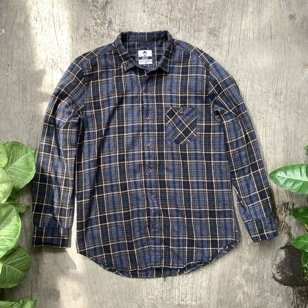 F2D Men's Flannel Shirt Size XL | Kemeja Flanel Pria