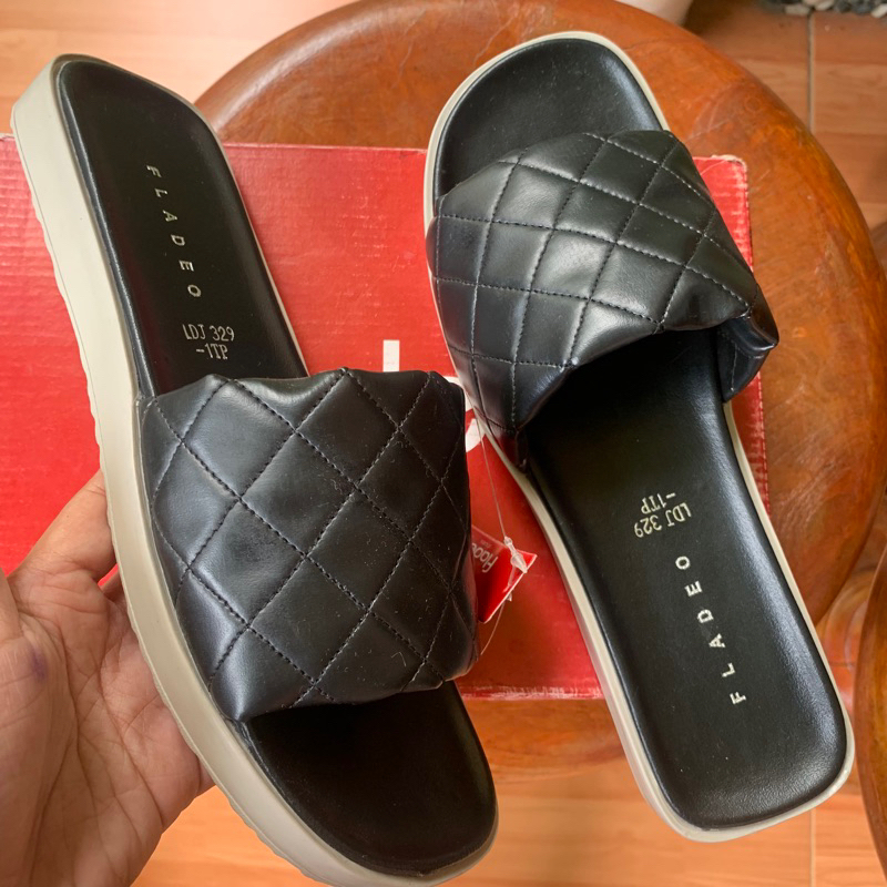 Sandal Fladeo size 40 Sale bangeet‼️ Ori From Mall Mds