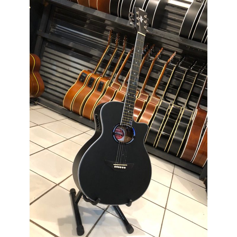 Gitar akustik elektrik Yamaha apx500