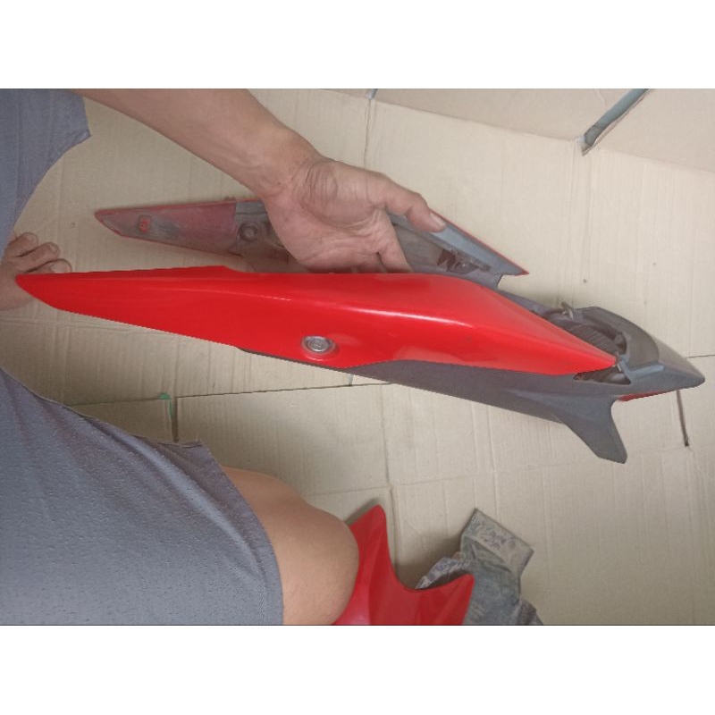 Bodi belakang cbr 150r kpp kanan kiri cbr Kpp