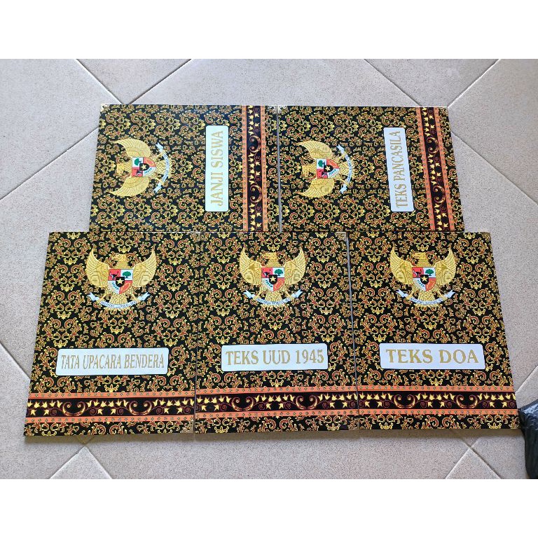 

Kualitas Premium Map Slempang Petugas Upaara Batik Murah 1 set isi 5 map 1 slempang lengkap 1