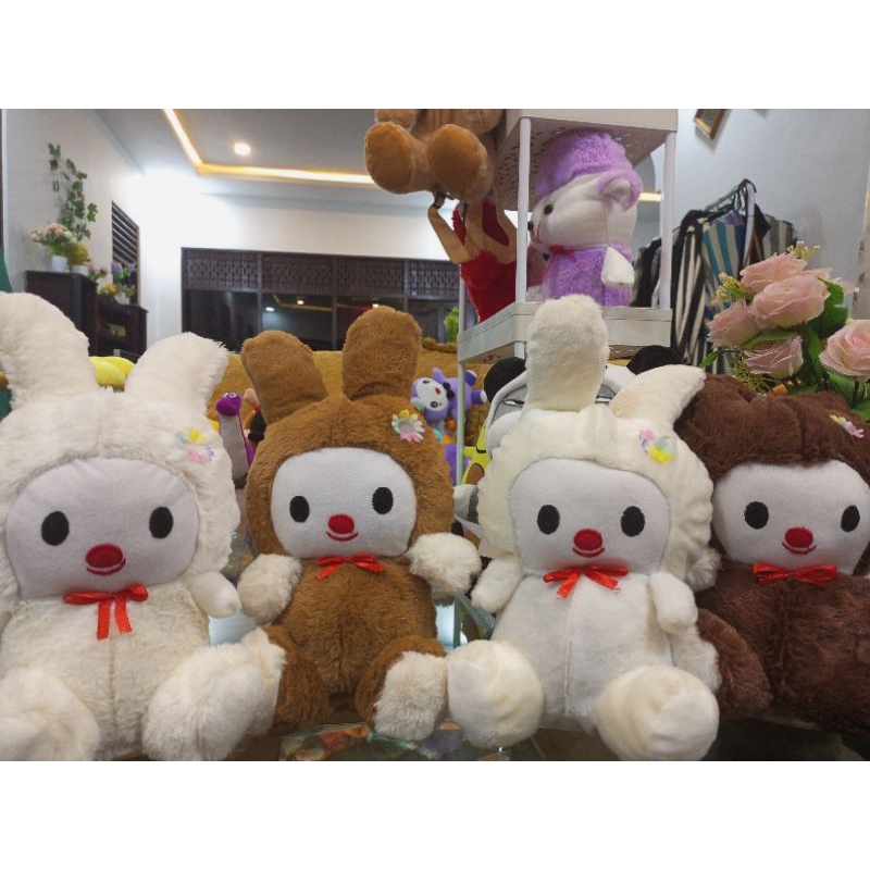 

BONEKA KARAKTER UK 20-35 CM