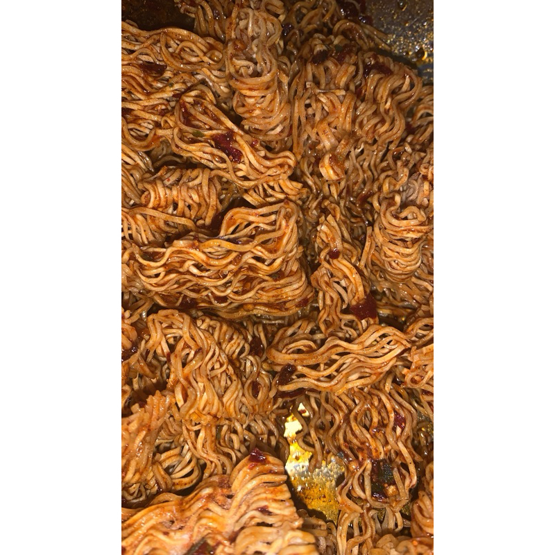 

Mie kering pedas daun jeruk/seblak kering