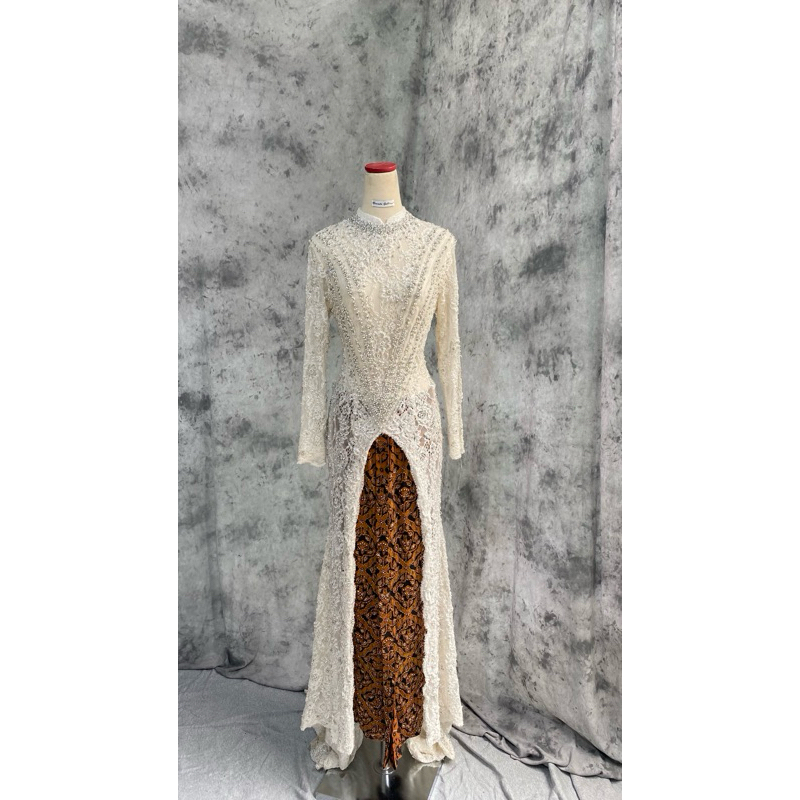 PRELOVED ATTIRE BY AYUNG BERINDA- Akad