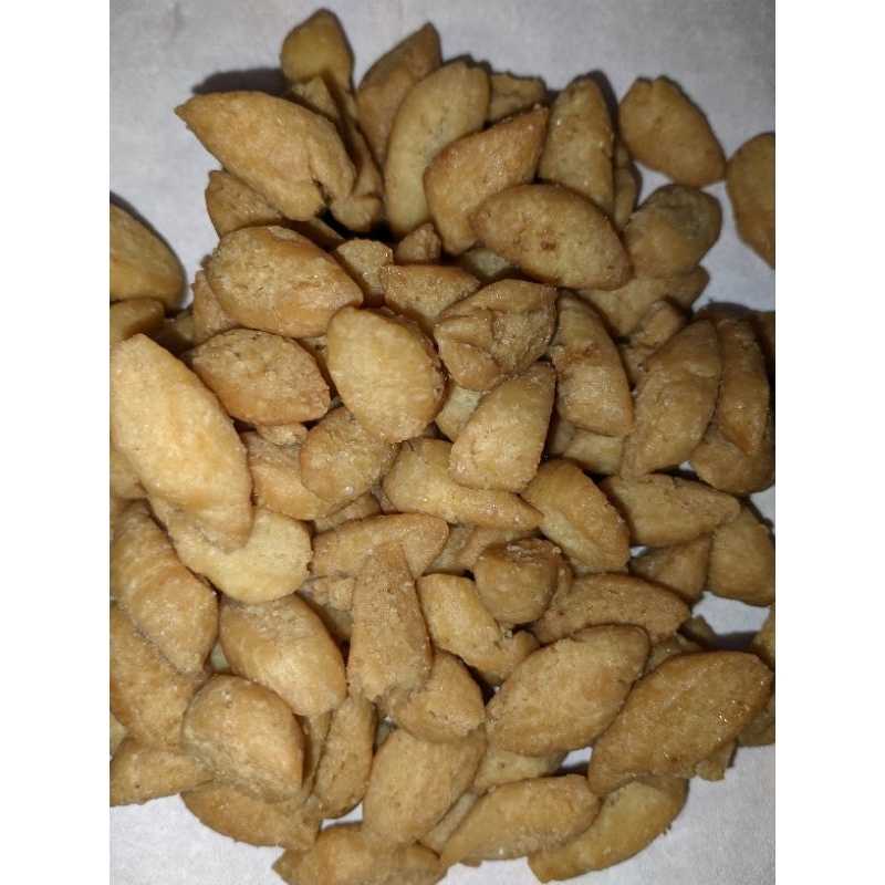 

Kue Biji Ketapang Manis