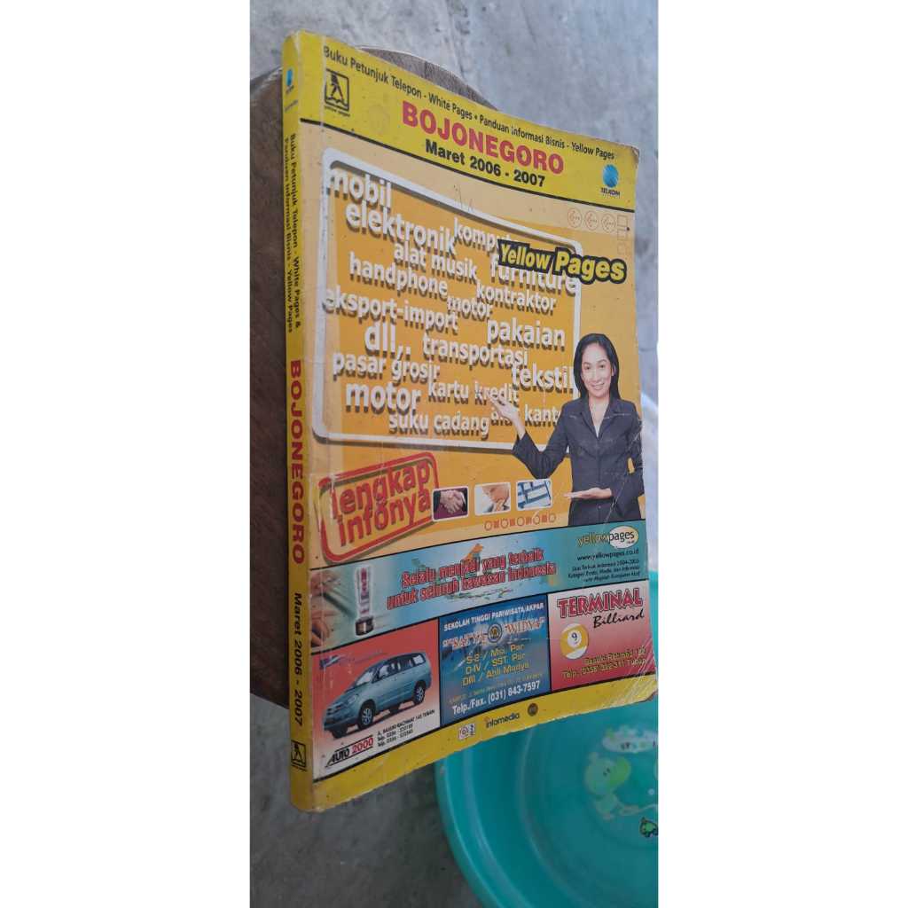 Buku Petunjuk Telepon Jadul