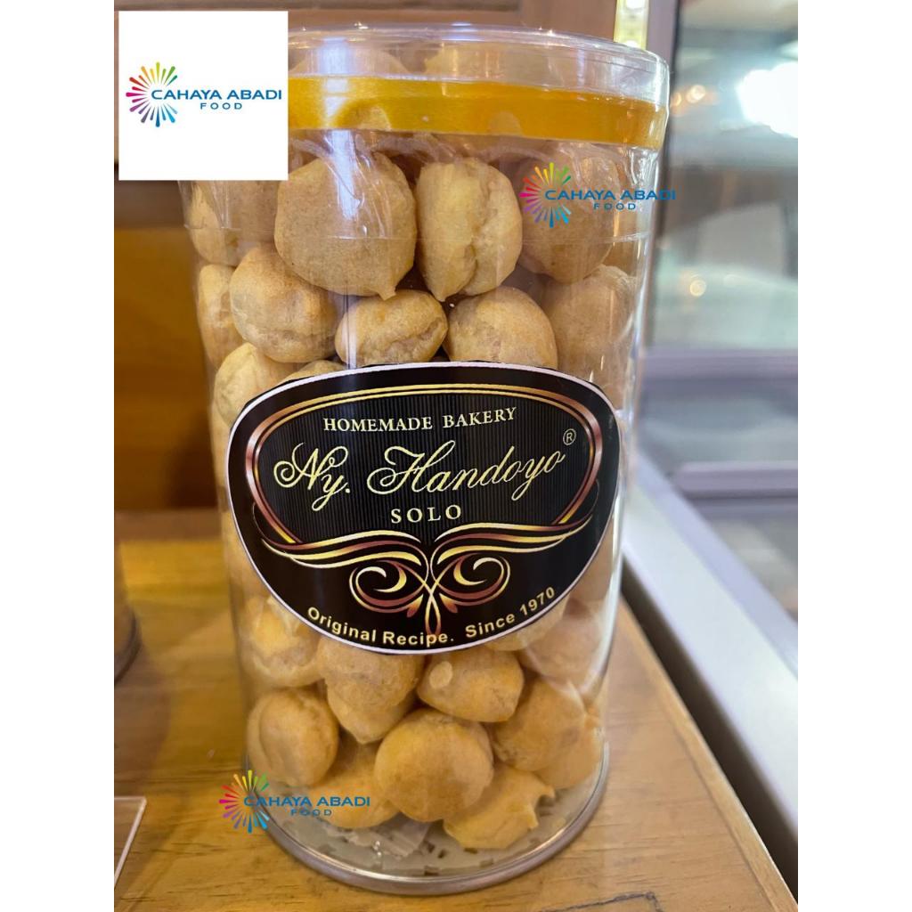 

Soes Kering Ny Handoyo Solo