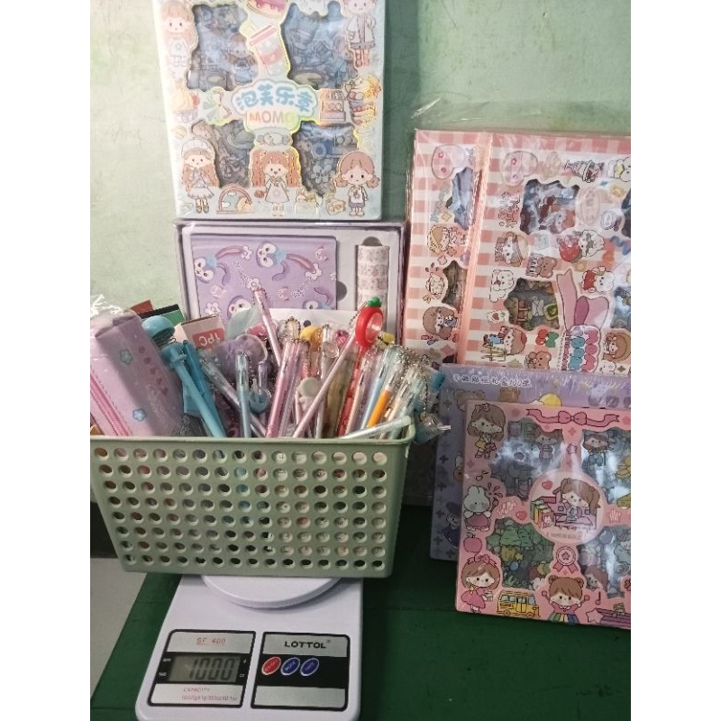 

alat tulis timbang2 campur Aksesoris premium