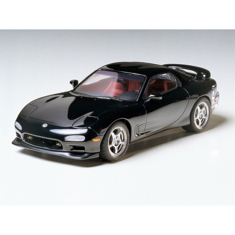 24116 TAMIYA 1/24 SCALE MAZDA RX-7 R1