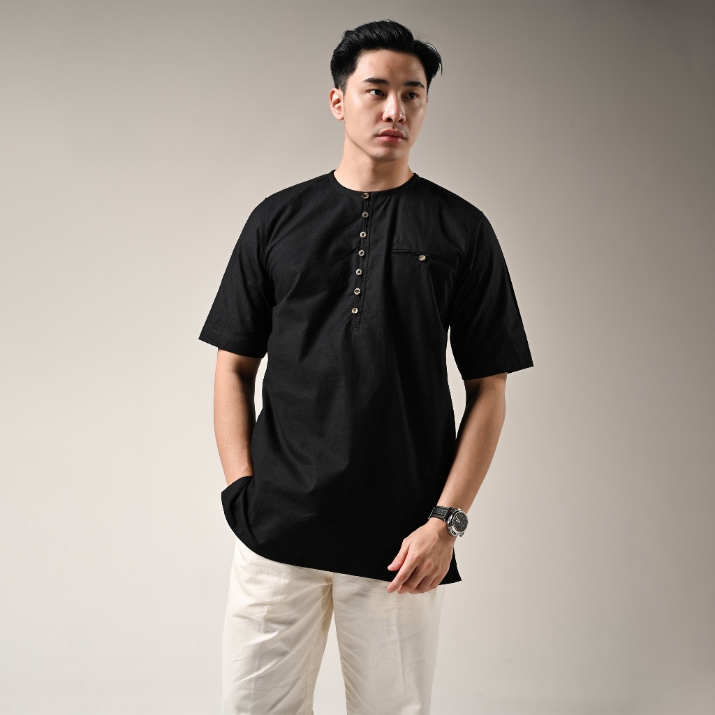 SAIH by KAUM ADAM - Kemeja koko modern bahan premium lengan pendek kancing setengah