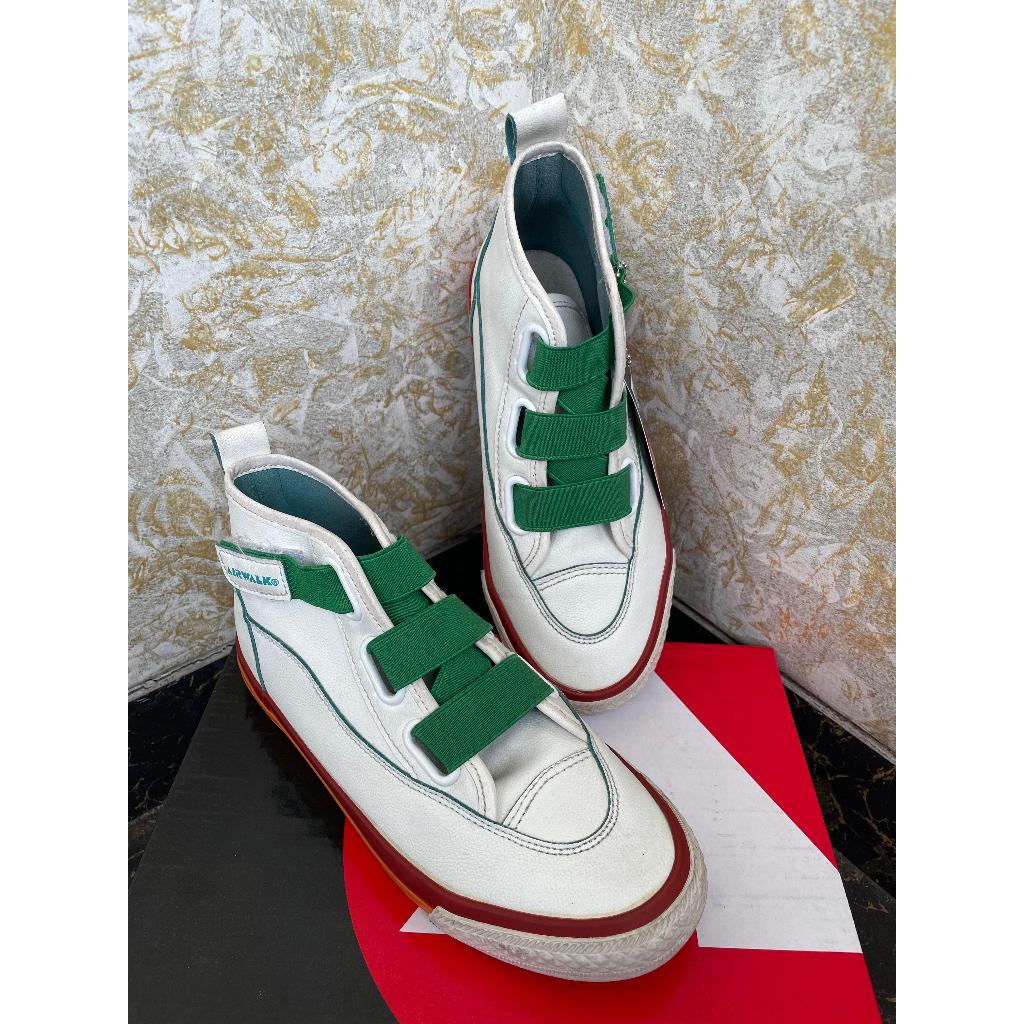 [PRELOVED RESTYLE STUFF] SEPATU ANAK AIRWALK SETH JR (B) PUTIH