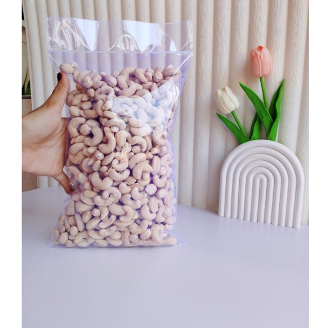 

KACANG MENTE SUPER (UTUH)