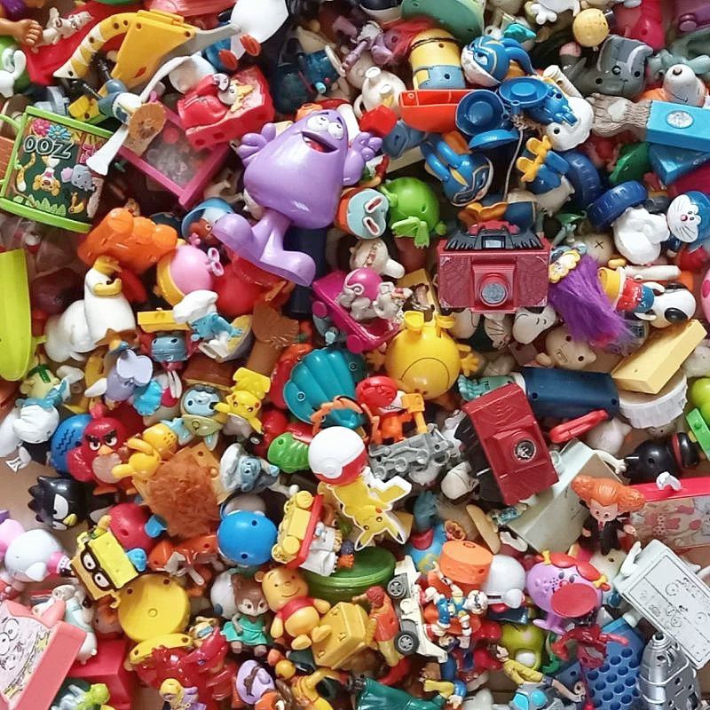 Paket Borongan Take All Mainan Campur MCD Robot Figure Mobilan Mix Preloved ±30 kg