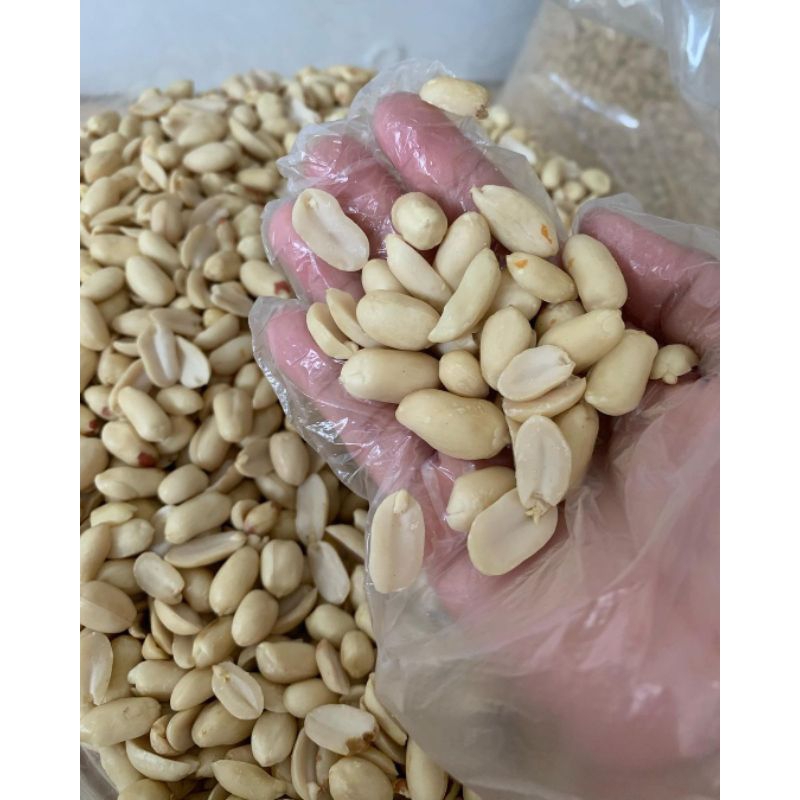 

Termurah..... Ready Kacang Kupas Mentah 1 Kg
