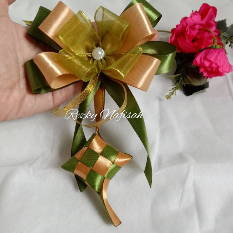 

pita lebaran 2024/pita idul Fitri/pita sudah jadi/pita parsel/pita hampers/pita satin/pita kado