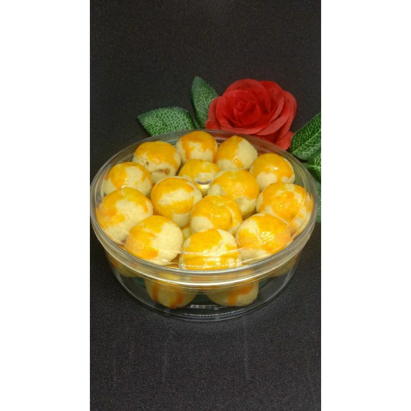 

Naila Cake