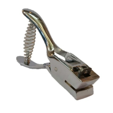 

Pembolong ID Card SLOT PUNCH E101 ETONA / Alat Pelubang ID Card Etona / Perforator Slot Puch