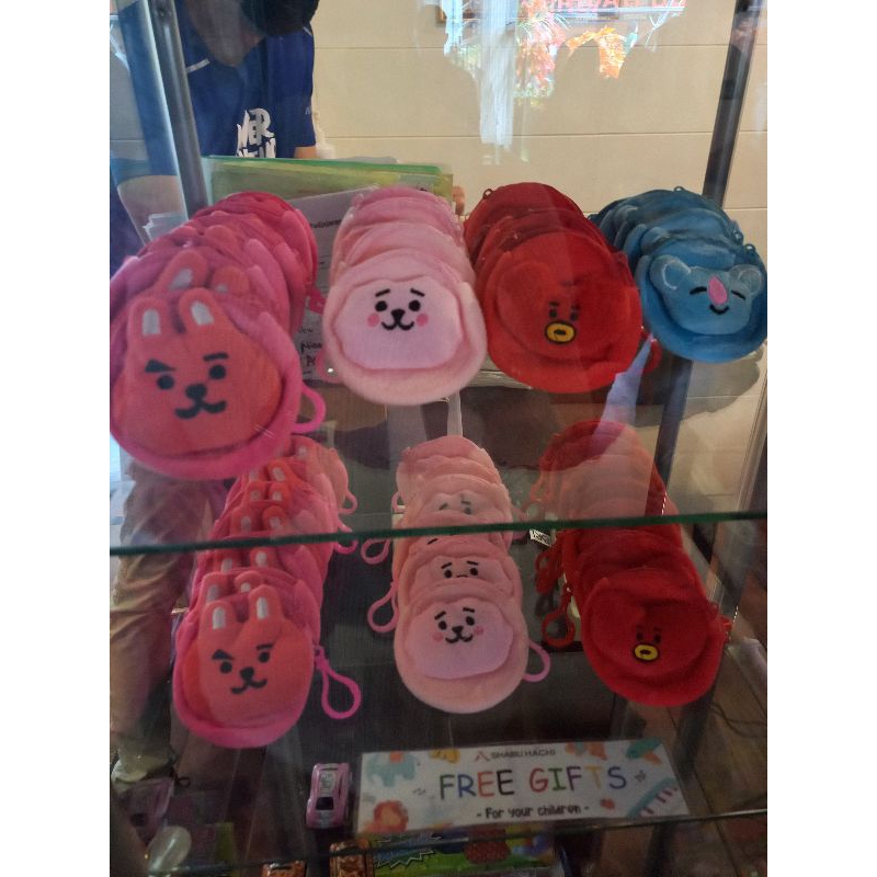 dompet koin bt21