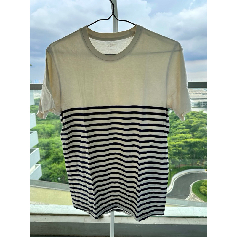 kaos Uniqlo stripe