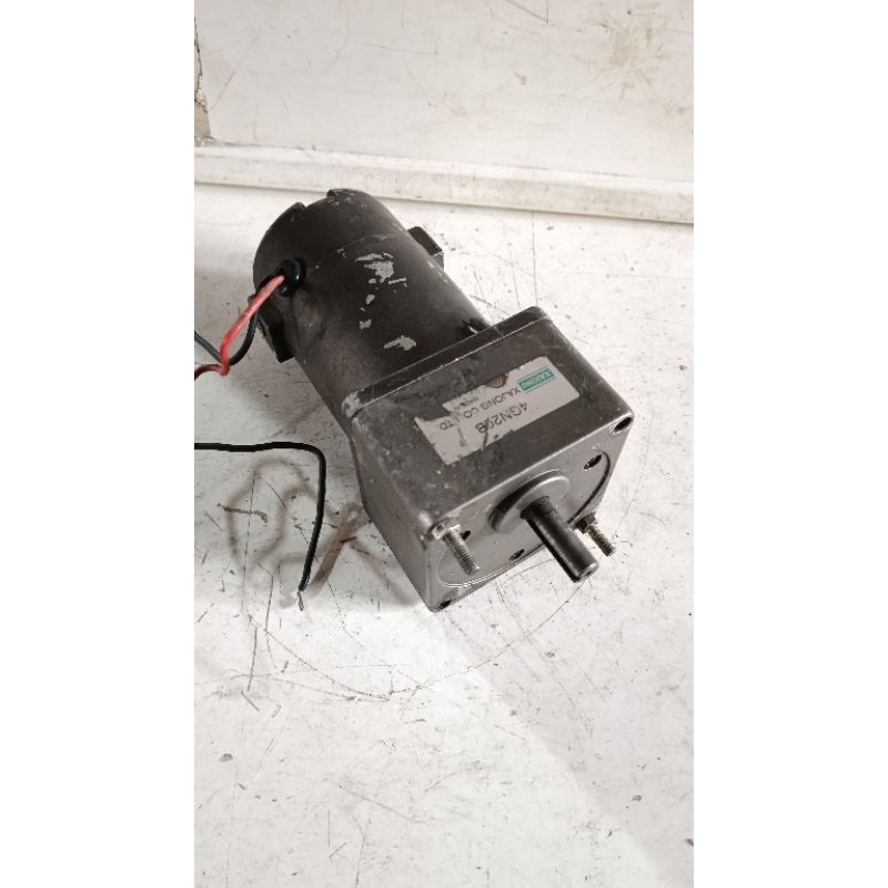 Dinamo Gear motor DC 90VDC