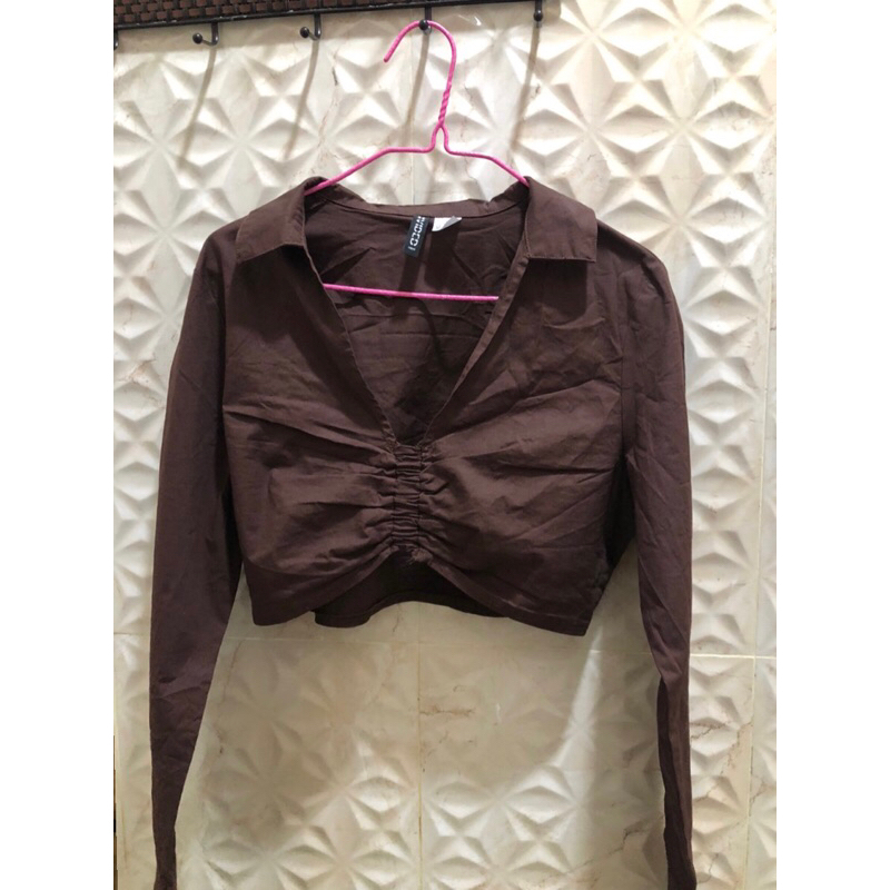 preloved kemeja crop hnm