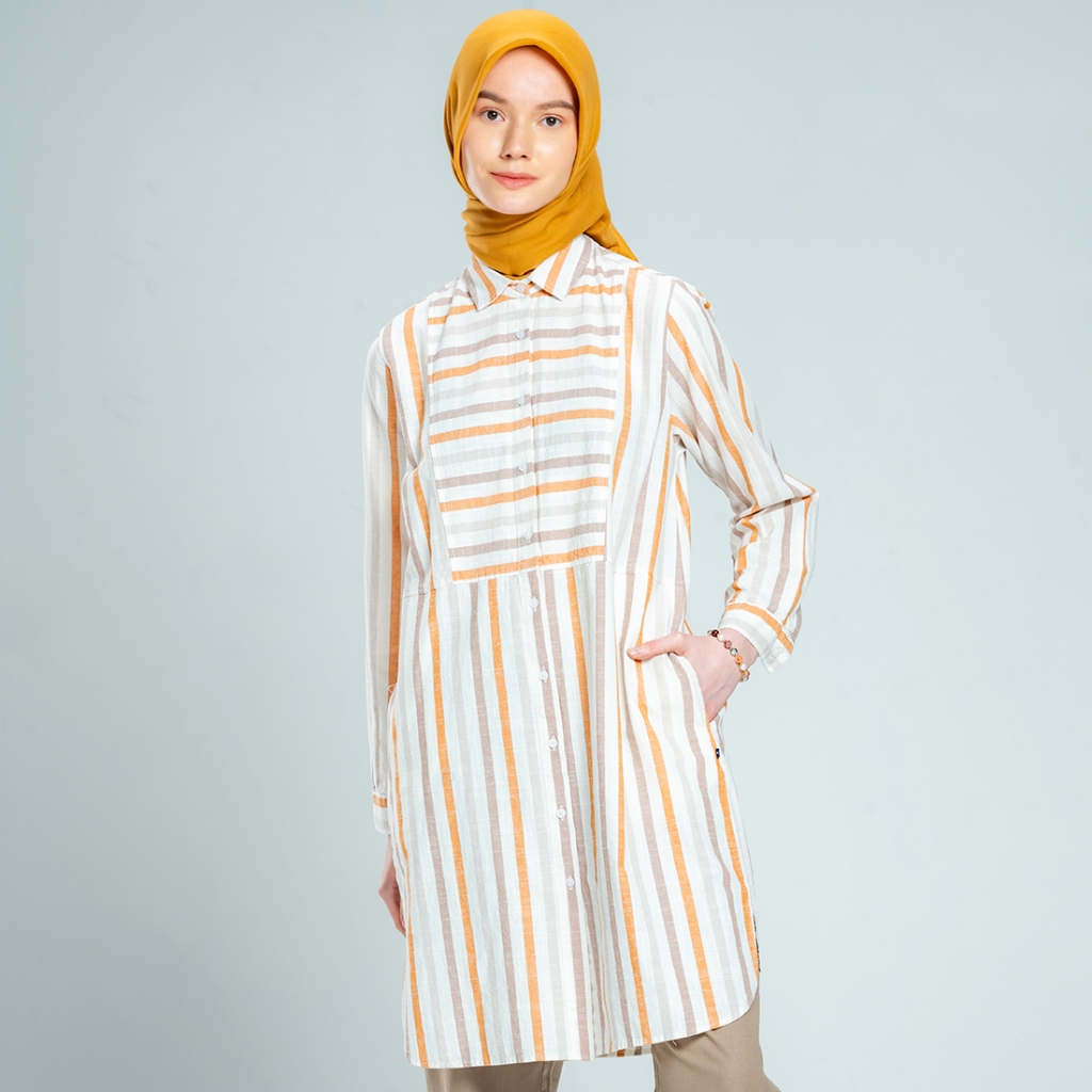 Flamoush Fianka Orange Kemeja Casual Wanita