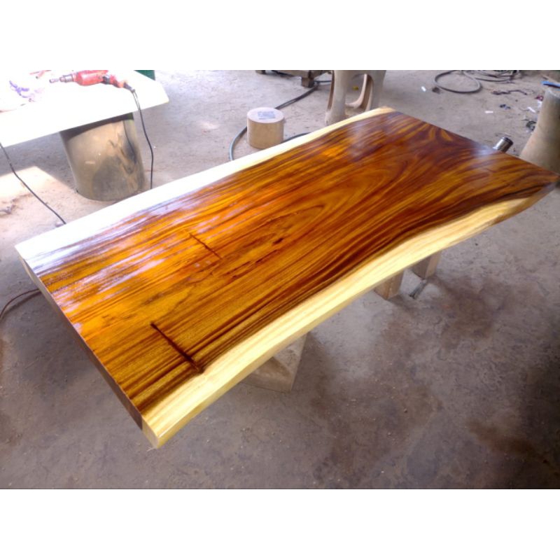 Meja Makan Kayu Trembesi Ukuran 150 x 80