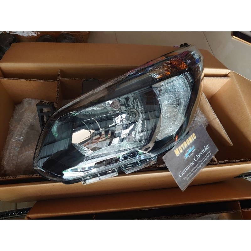 lampu depan head lamp headlamp Lh kiri Chevrolet spin active original GM